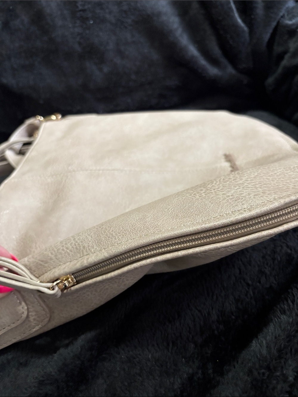 Montana West large crossbody bag, khaki color. Like new! - Picture 6 of 9